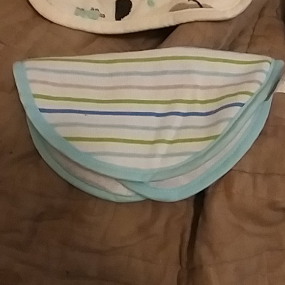 Bibs - Picture 6 of 16